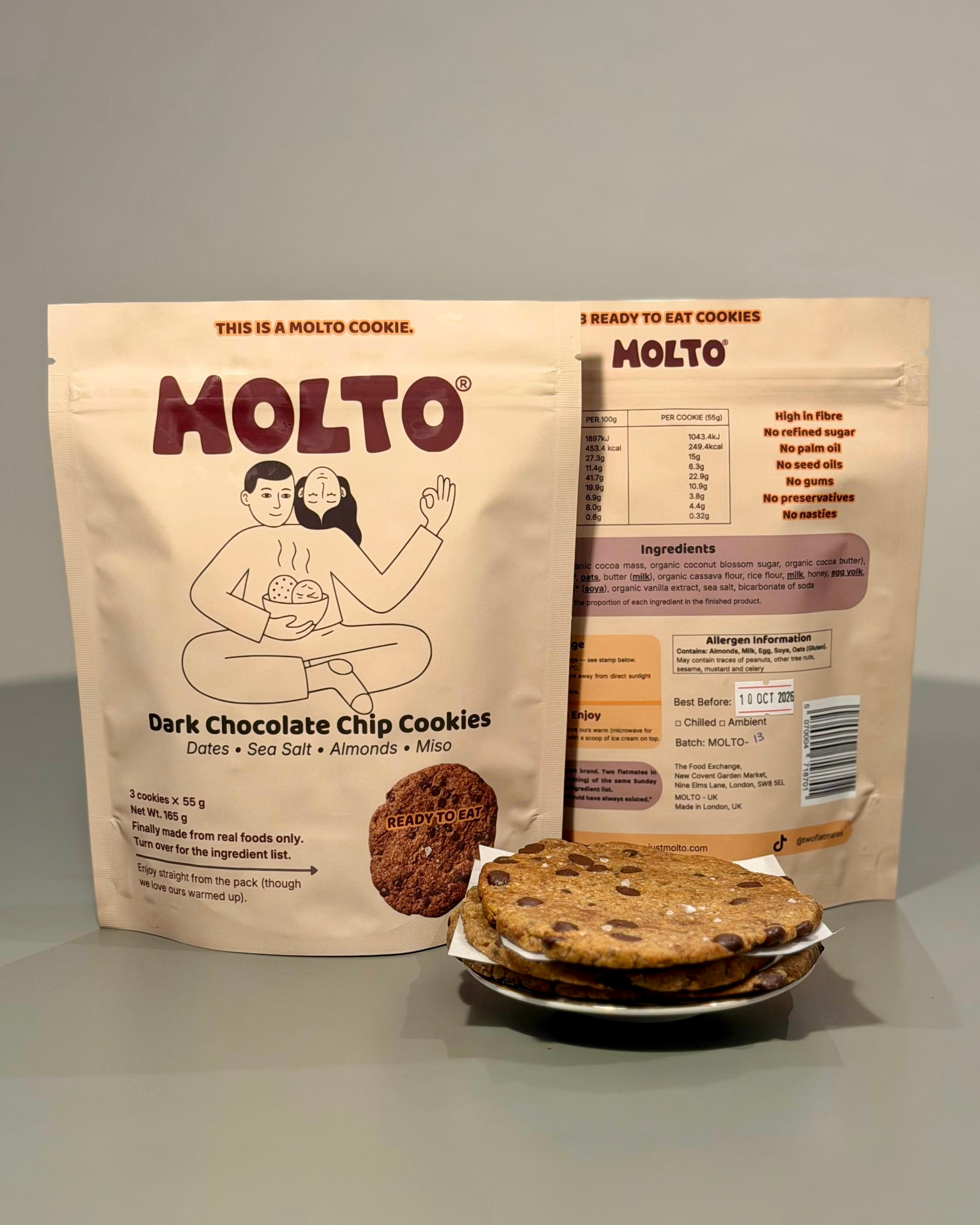 MOLTO Dark Chocolate Chip Cookies pouch with a plate of cookies